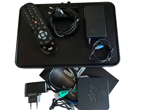 Sky receiver humax - q, esd-160s